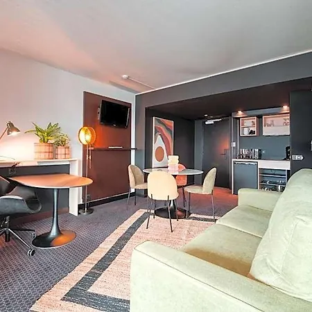 Cowool Aparthotel Grenoble