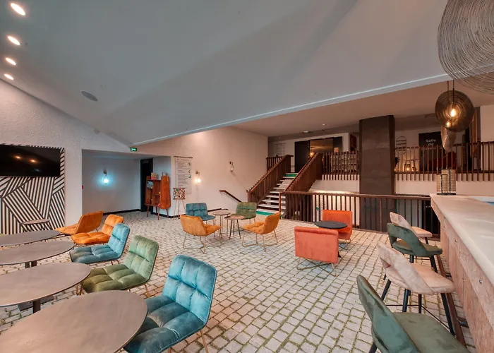 Cowool Apartmanhotel 3*